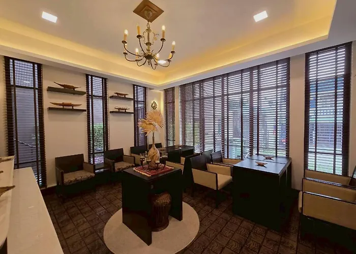 酒店 Casa Le Damuz At Mrt Bangphlat - Adult Only 曼谷