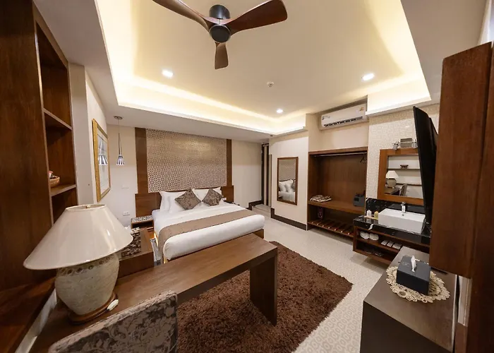 Casa Le Damuz At Mrt Bangphlat - Adult Only 曼谷