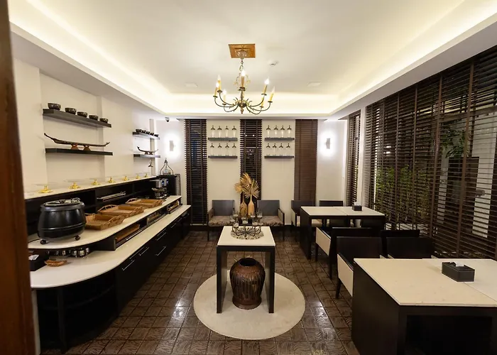 酒店 Casa Le Damuz At Mrt Bangphlat - Adult Only