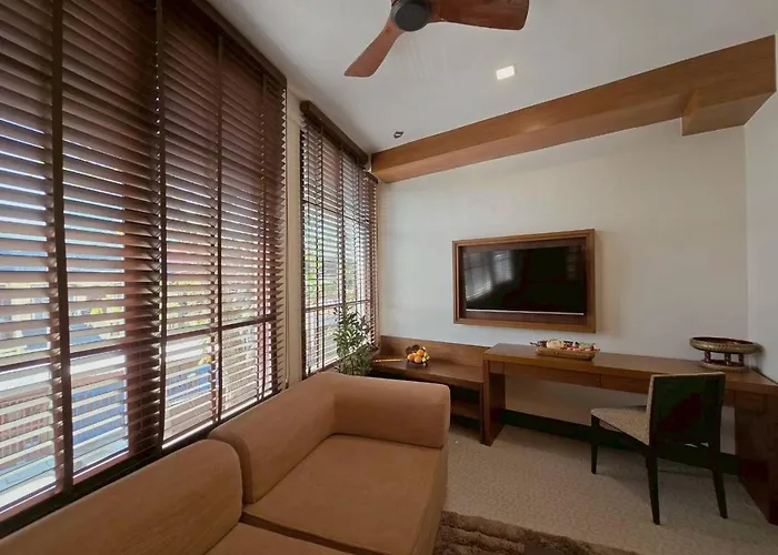 酒店 Casa Le Damuz At Mrt Bangphlat - Adult Only 曼谷