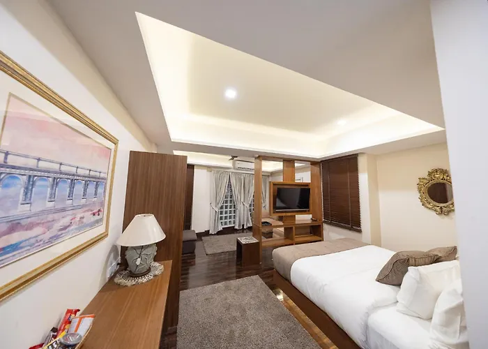 Casa Le Damuz At Mrt Bangphlat - Adult Only 酒店