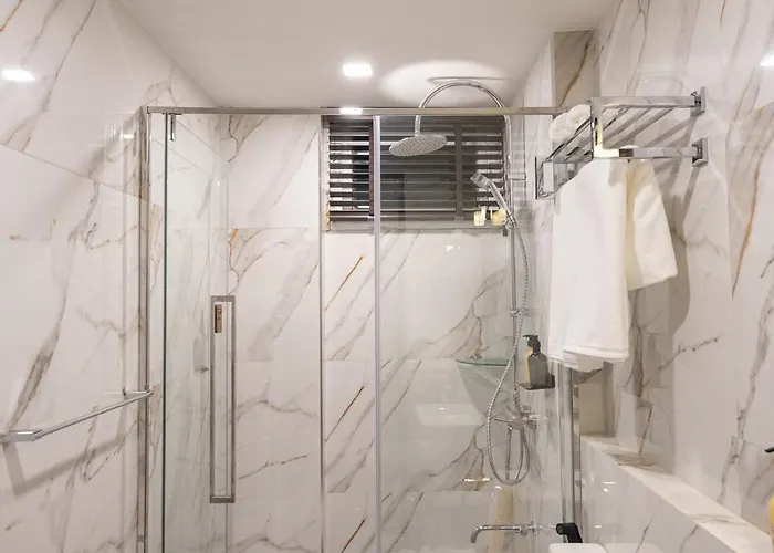 Casa Le Damuz At Mrt Bangphlat - Adult Only 曼谷