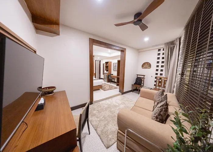 Casa Le Damuz At Mrt Bangphlat - Adult Only 酒店
