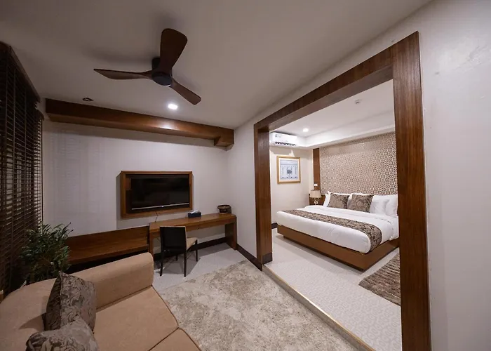 Casa Le Damuz At Mrt Bangphlat - Adult Only 酒店 3*