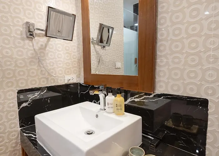 酒店 Casa Le Damuz At Mrt Bangphlat - Adult Only