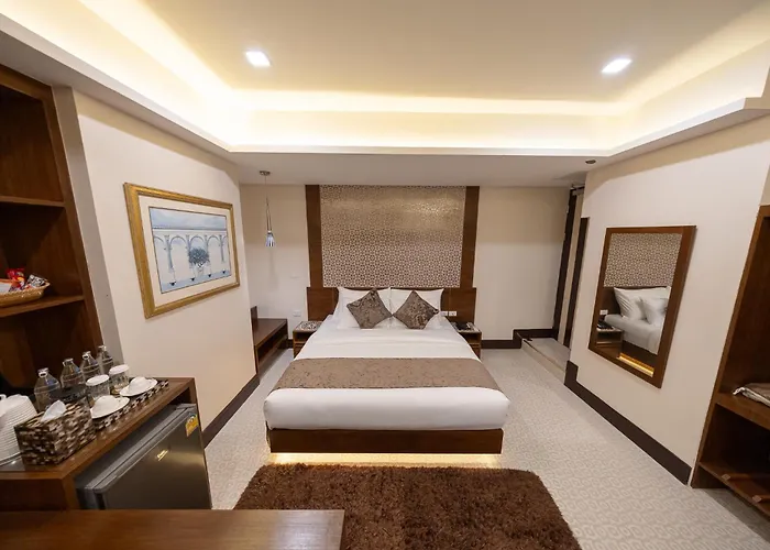 Casa Le Damuz At Mrt Bangphlat - Adult Only 酒店 曼谷
