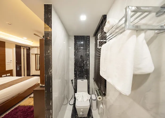 Casa Le Damuz At Mrt Bangphlat - Adult Only 3* 曼谷