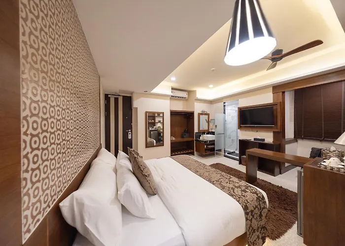 Casa Le Damuz At Mrt Bangphlat - Adult Only