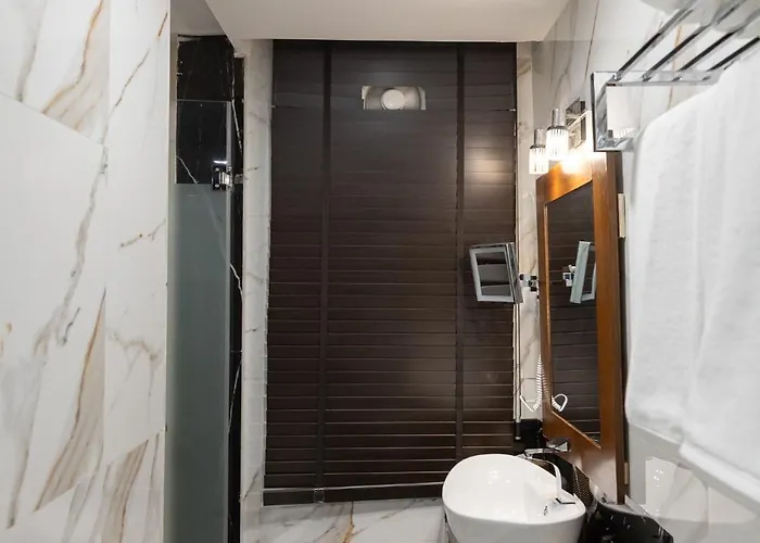 酒店 Casa Le Damuz At Mrt Bangphlat - Adult Only