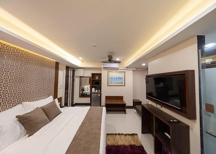 酒店 Casa Le Damuz At Mrt Bangphlat - Adult Only 3*