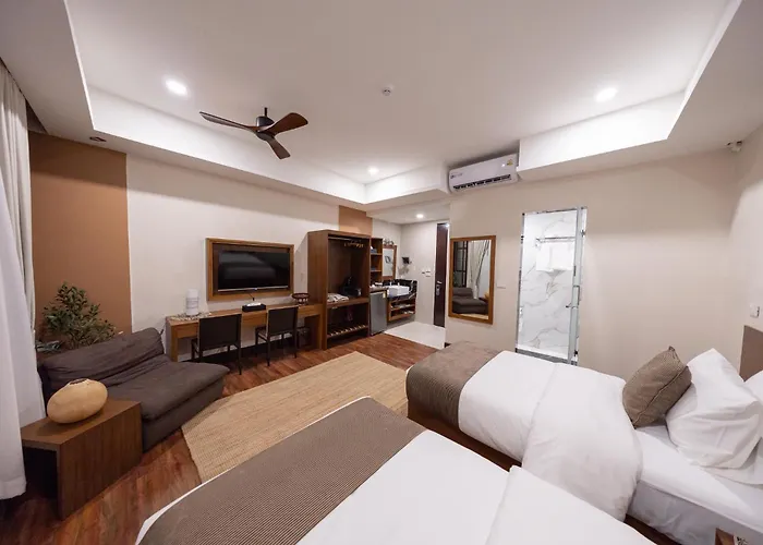 Casa Le Damuz At Mrt Bangphlat - Adult Only 酒店 曼谷