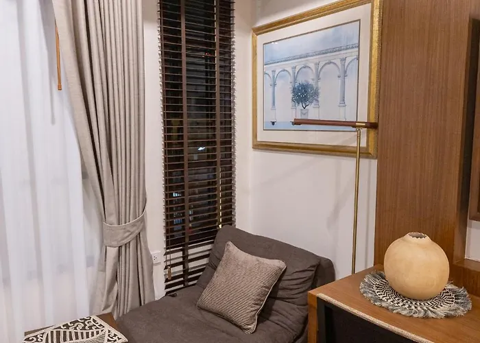 Casa Le Damuz At Mrt Bangphlat - Adult Only 曼谷