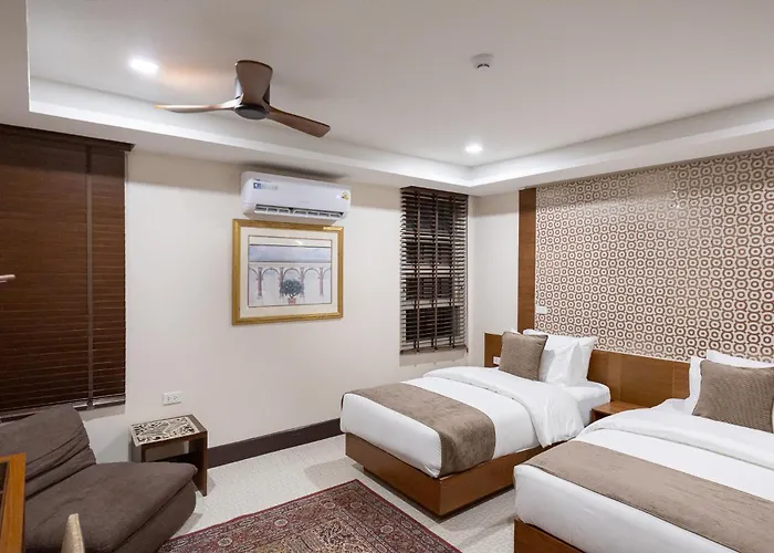 Casa Le Damuz At Mrt Bangphlat - Adult Only