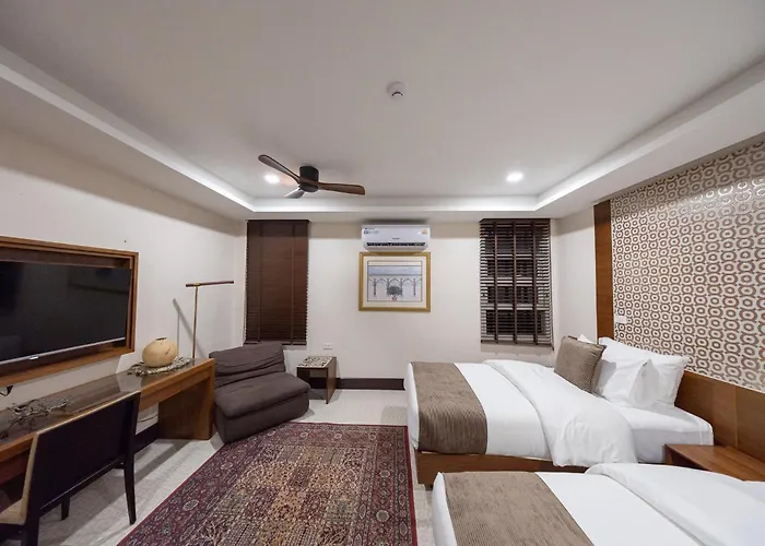 Casa Le Damuz At Mrt Bangphlat - Adult Only 曼谷