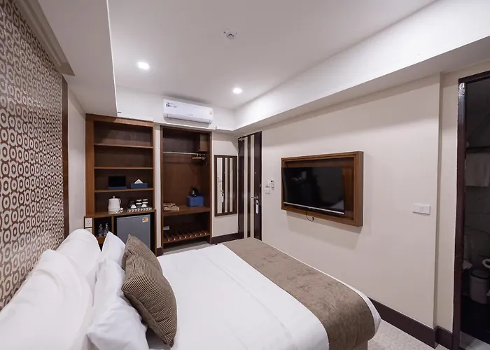 Casa Le Damuz At Mrt Bangphlat - Adult Only