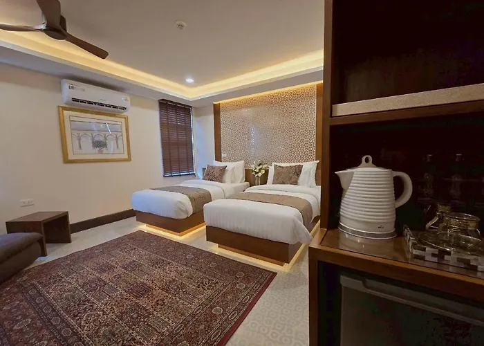 酒店 Casa Le Damuz At Mrt Bangphlat - Adult Only 3*