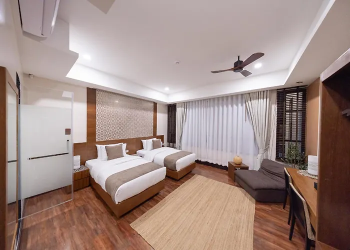 酒店 Casa Le Damuz At Mrt Bangphlat - Adult Only 曼谷